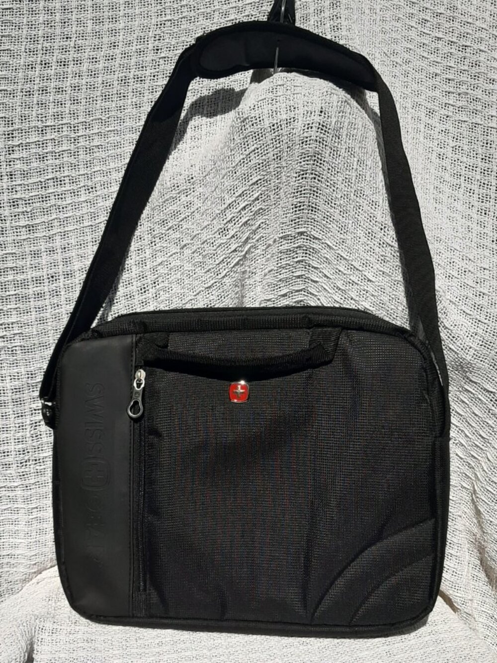 Swiss Gear Computer Travel Case with Shoulder Strap 13.5" x 11" x 1.5"